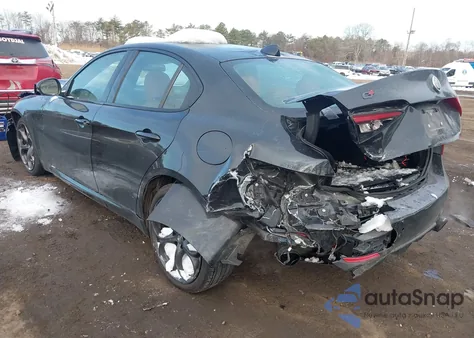 2021 Alfa Romeo Giulia Ti Sport Awd from USA, damaged, VIN ZARFANBN1M7647958